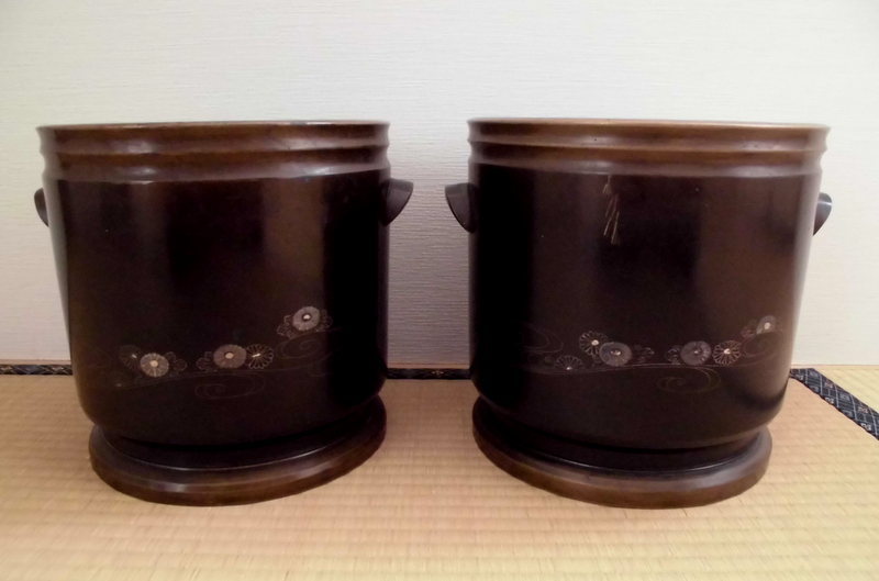 大処分★銅製　火鉢　真鍮 菊 骨董 アンティーク 1対 2点セット