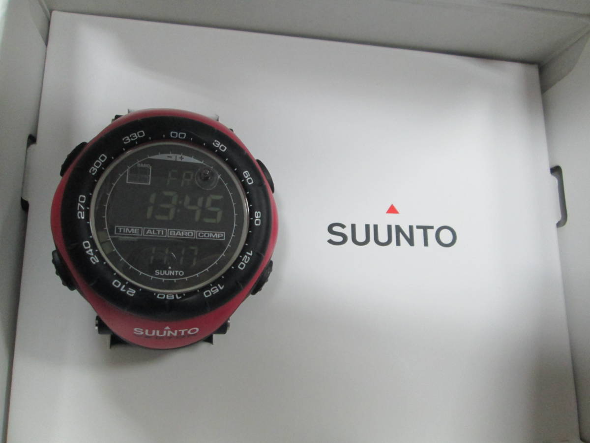 使用頻度少なめ 美品 スント ベクター ローズピンク SUUNTO VECTOR 検索用：限定 ヴェクター 腕時計 ピンク rose pink 登山 山ガール_画像2