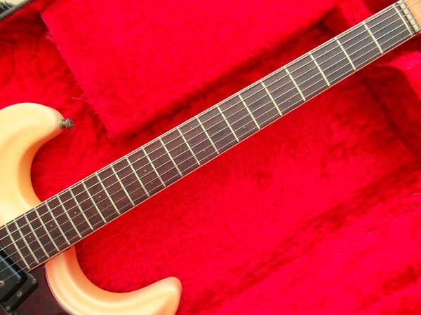 Yahoo!オークション - 純正ケース保管 Mosrite USA The Ventures Yahoo!オークション - 純正ケース保管 Mosrite USA The Ventures