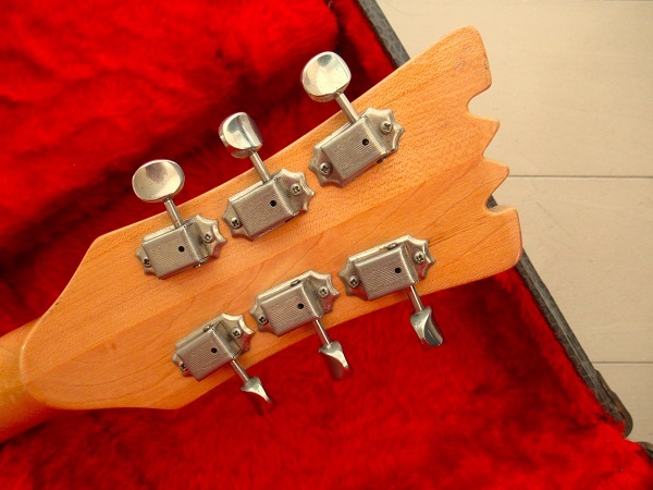 Yahoo!オークション - 純正ケース保管 Mosrite USA The Ventures Yahoo!オークション - 純正ケース保管 Mosrite USA The Ventures