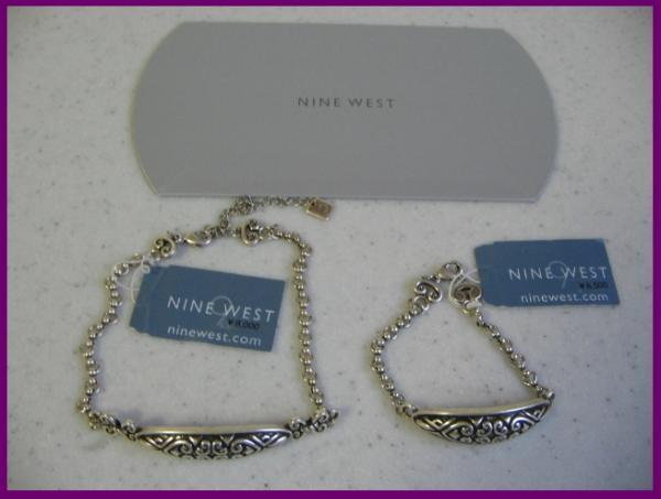 * half-price and downward Nine West * choker & bracele set *