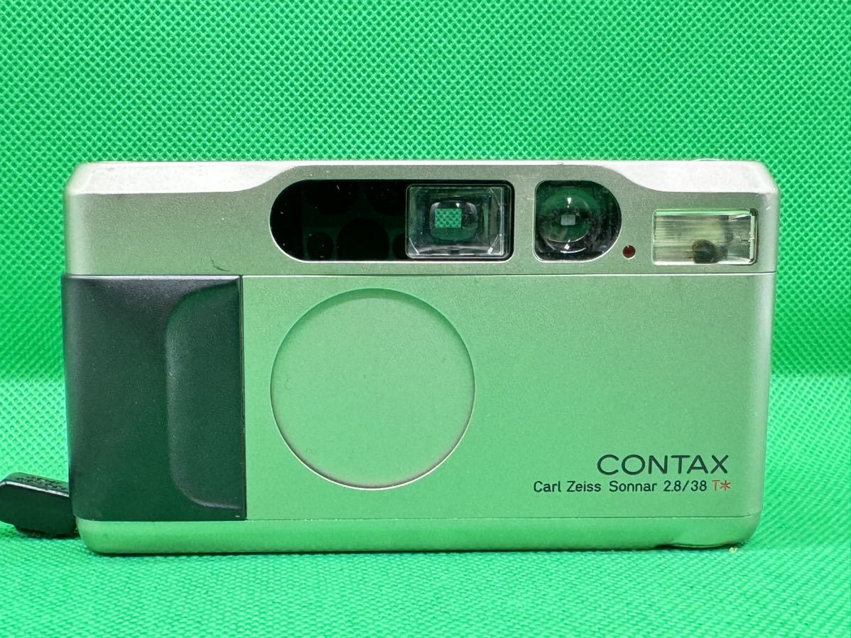 津 aw CONTAX T2 169065 Carl Zeiss Sonnar F2.8 38mm T* コンパクトフィルムカメラ 中古品 コンタックス 同梱可_画像2