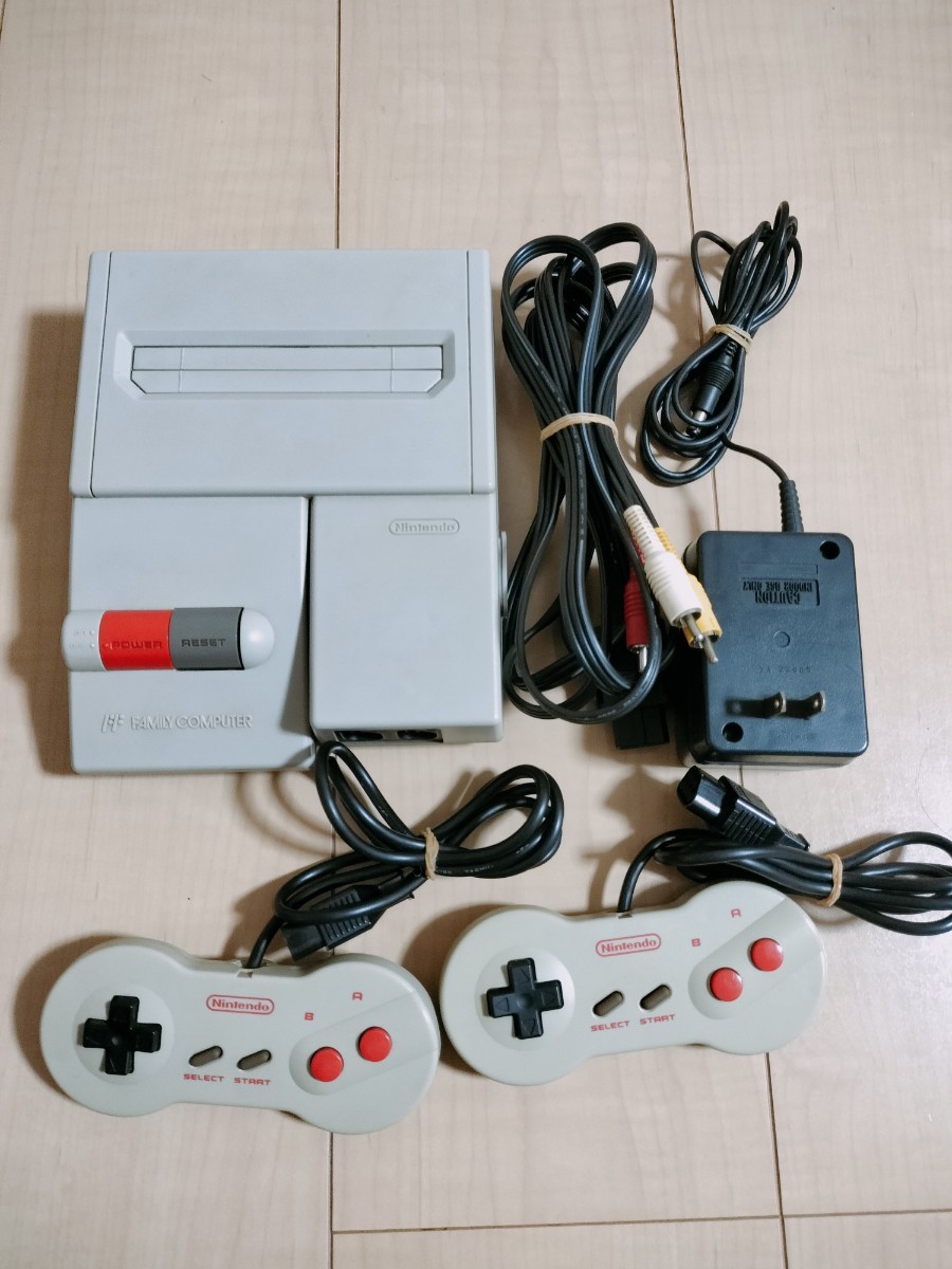 【ジャンク】 ニューファミコン　 Newファミコン ファミリーコンピュータ HVC-101 任天堂_画像1