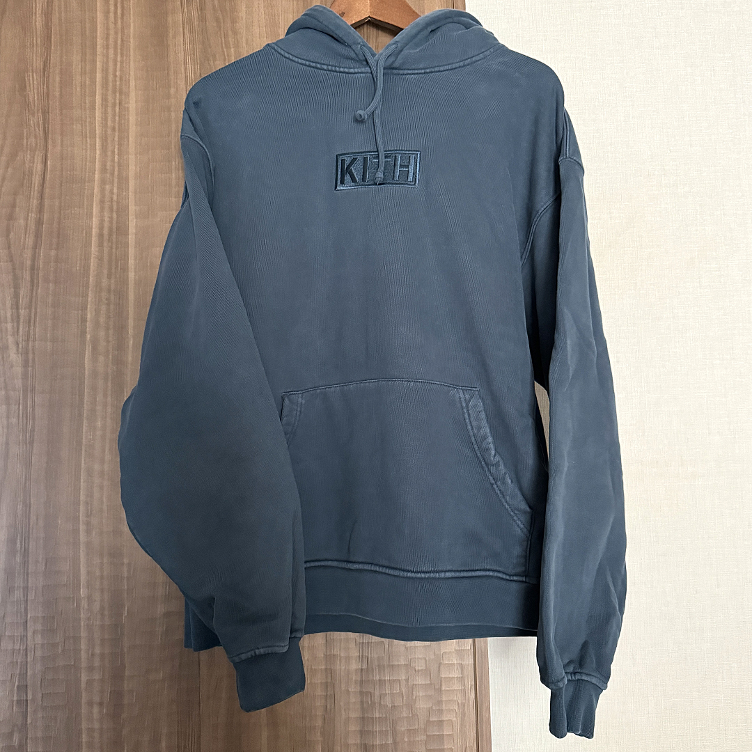 【1回着用】KITH(キス)ボックスロゴ フーディーパーカーL ネイビー M