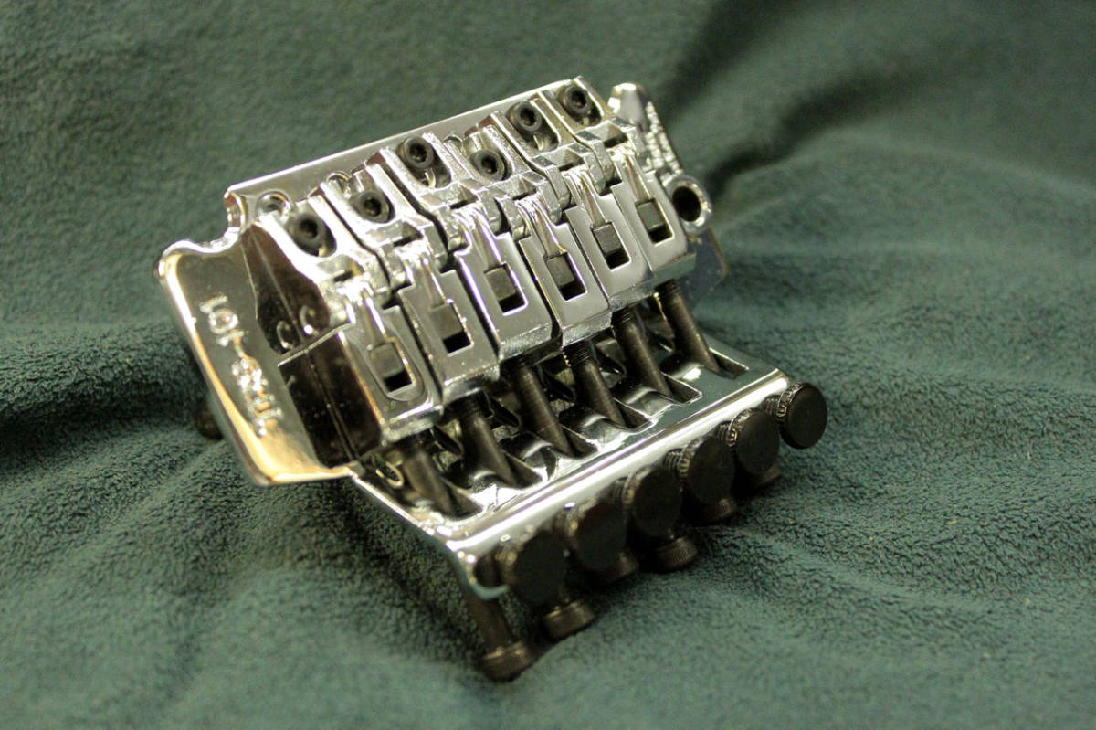 未使用品 TAKEUCHI製 TRS-101 (Cr) フロイドローズ Floyd Rose デッドストック品_画像4