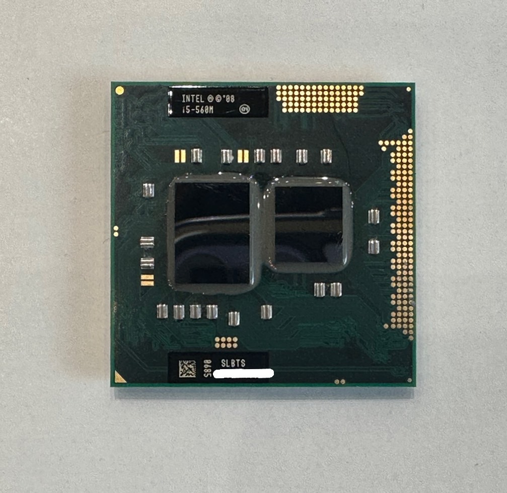 Intel Core i5-560M SLBTS (2.66GHz/ 3M/ Socket G1) 未使用品　在庫50_画像1