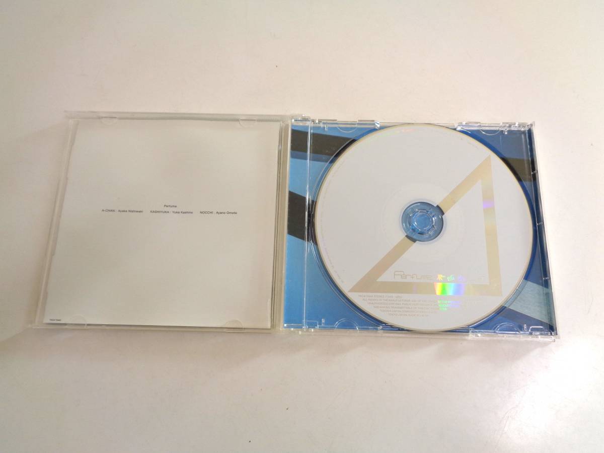 CD альбом Perfume пуховка .-m/ ⊿ треугольник 