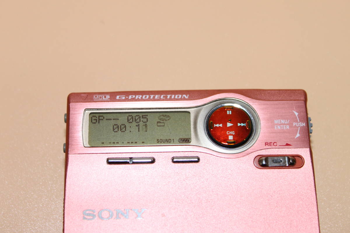 再生確認済み　SONY　ソニー　MZ-R910　MZ-R900　計2台　MDプレーヤー　再生正常　外付け乾電池ケース付　【3149】_画像5