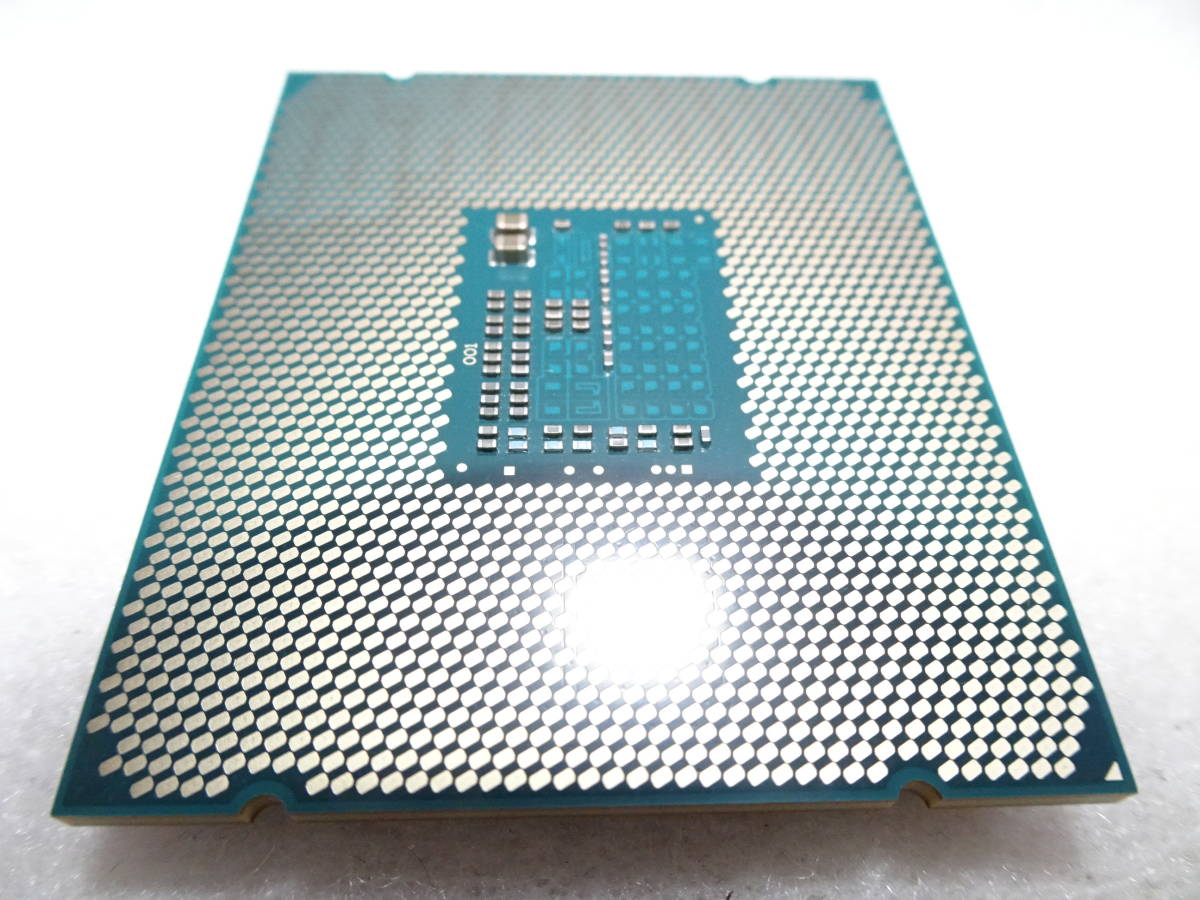 美品 インテル Intel Haswell XEON E5-2620V3 プロセッサー 2.40GHz 3.60GHz SR207 LGA2011-3 動作検証済 1週間保証_画像4