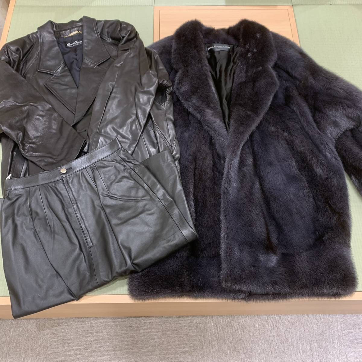 【TOA-1930】1円～ コートおまとめ BALENCIAGA バレンシアガ SAGA MINK サガミンク 毛皮 丈約85cm/レザージャケット スカート 保管品_画像1