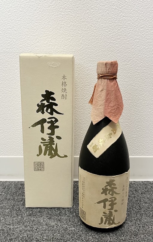 【JBI 3383】 1円〜 古酒 森伊蔵 本格焼酎 かめ壺焼酎 ゴールドラベル 720ml 25度 箱付き 焼酎 長期保管品 栓部分和紙破れ有 未開栓 現状品_画像1