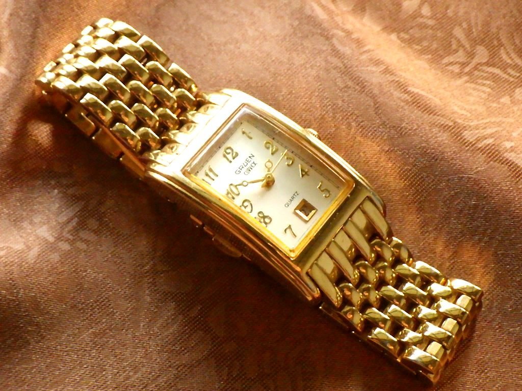 высококлассный * Gruen машина Beck s Date отображать кварц тип аккумулятора наручные часы оригинал ремень есть женский женский Vintage GRUEN CURVEX