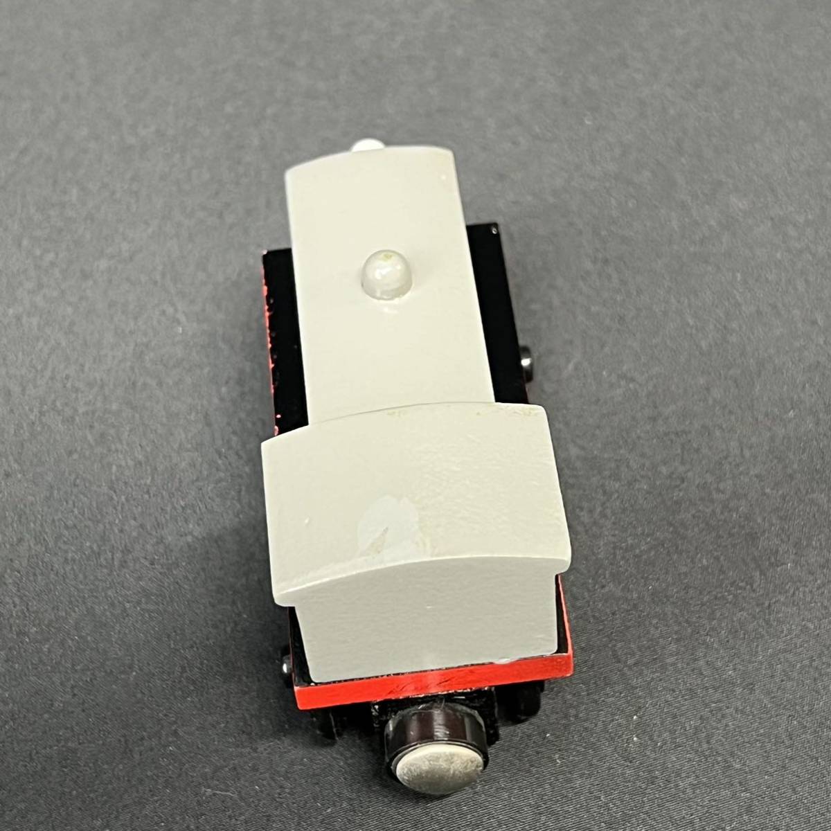 Yahoo!オークション - 木製トーマス きかんしゃトーマス Yahoo!オークション - 木製トーマス きかんしゃトーマス