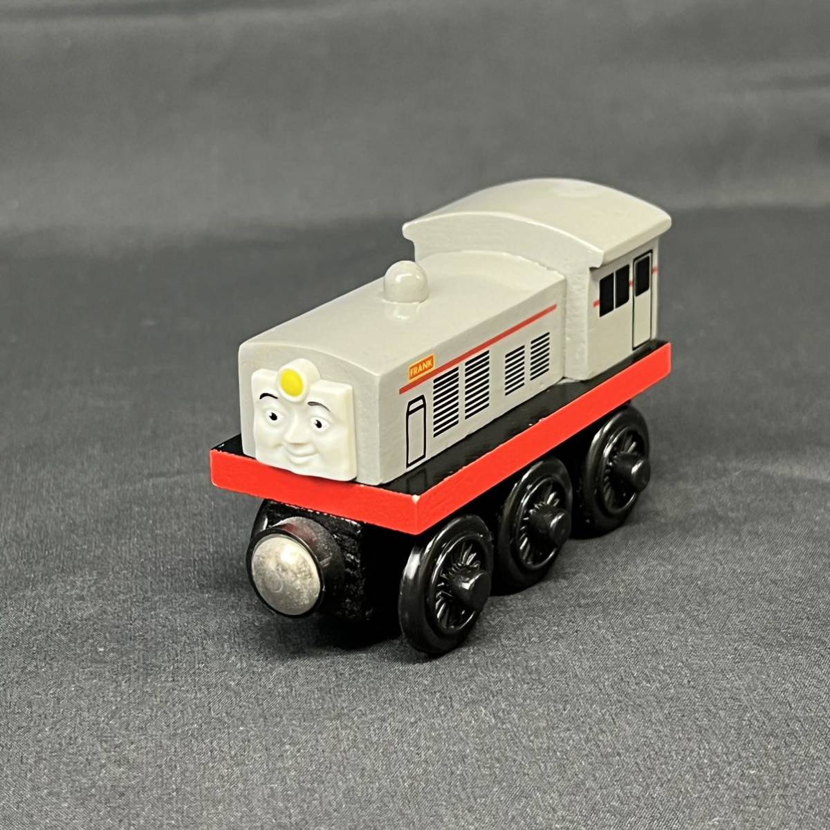 Yahoo!オークション - 木製トーマス きかんしゃトーマス Yahoo!オークション - 木製トーマス きかんしゃトーマス