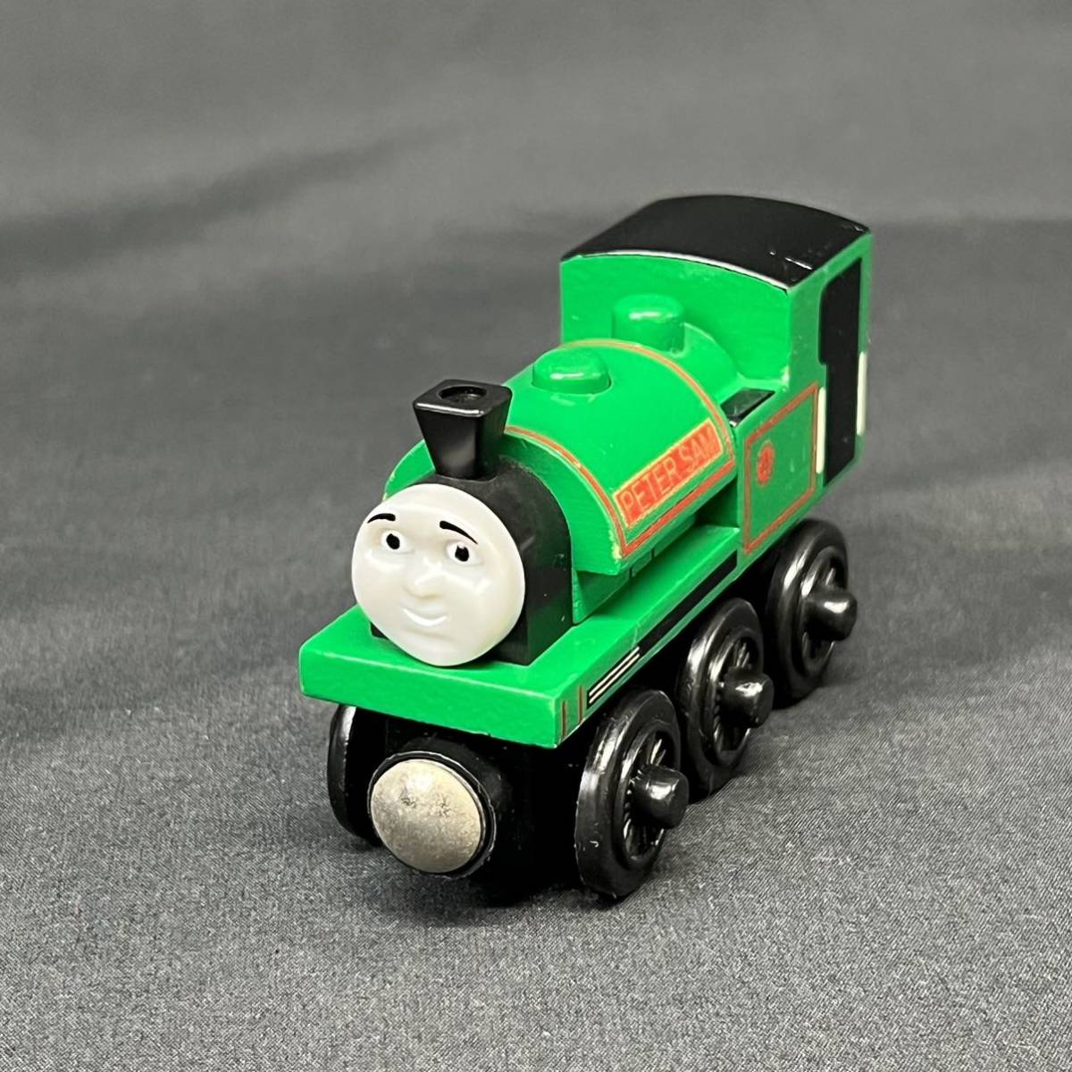 Yahoo!オークション - 木製トーマス きかんしゃトーマス Yahoo!オークション - 木製トーマス きかんしゃトーマス