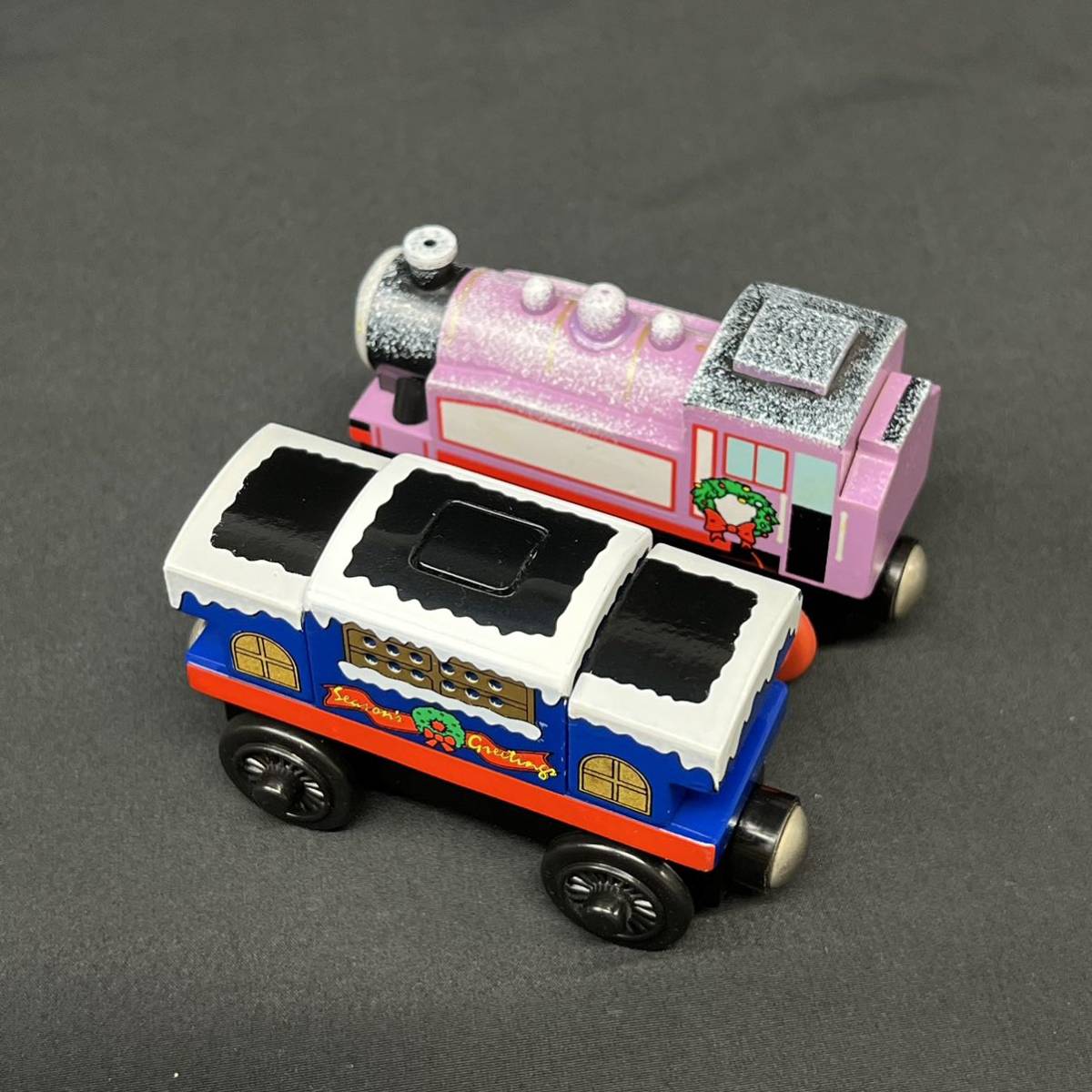 木製トーマス きかんしゃトーマス ロージーとミュージカル貨車 ラーニングカーブ 2003 SNOWY ROSIE HOLIDAYCABOOSE クリスマス 希少 レア_画像5