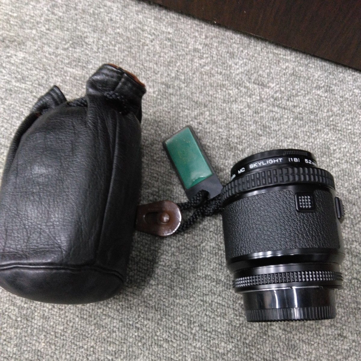 Nikon AF　80mm 1:2,8 カメラ　レンズ_画像1