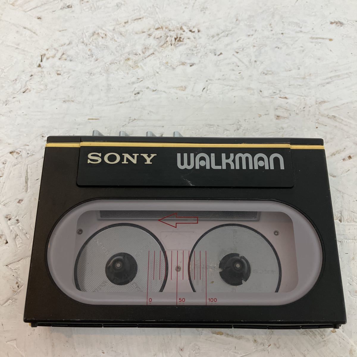 6 SONY ソニー WALKMAN WM-20 カセット ウォークマン ジャンク ホルダー付き_画像2