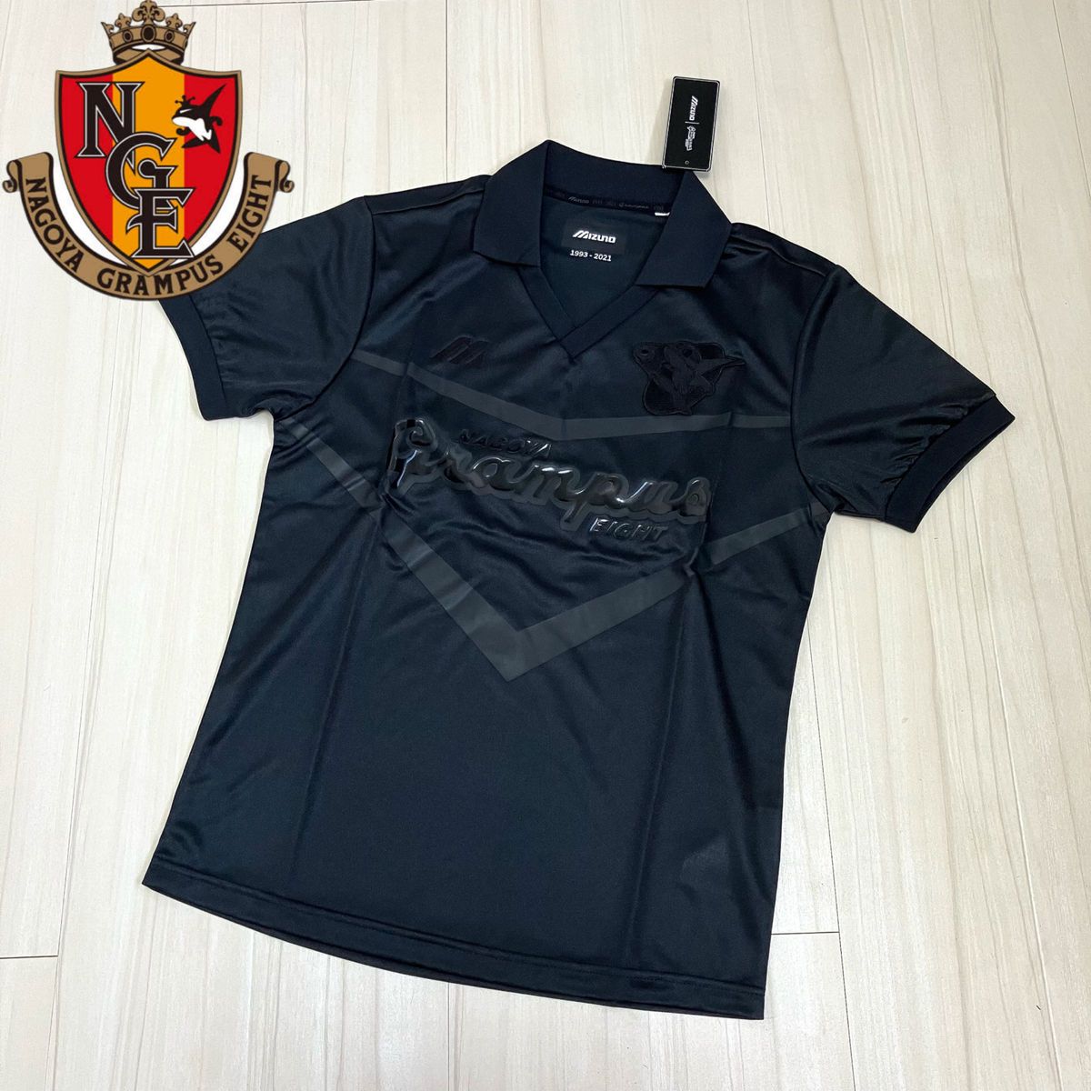 新品 MIZUNO ミズノ 名古屋グランパス 1993 復刻ユニフォーム 新品 MIZUNO ミズノ 名古屋グランパス 1993 復刻ユニフォーム