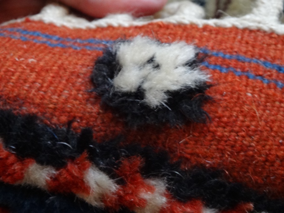 ★トルコ製絨毯（ウール100％）★手織り自然染料使用★珍しい色と柄_画像4