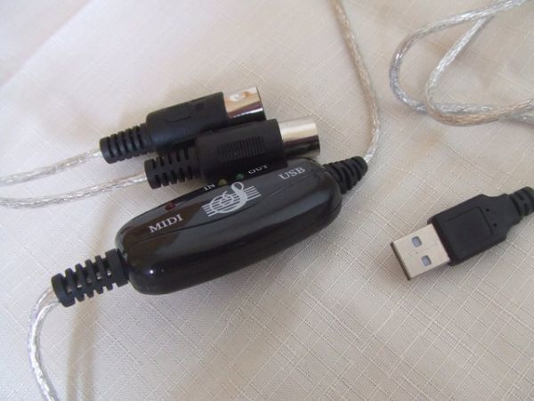 USB MIDI インターフェース ケーブル 楽器、音源とPCの接続 Windows XP/vista/7/8対応_画像1