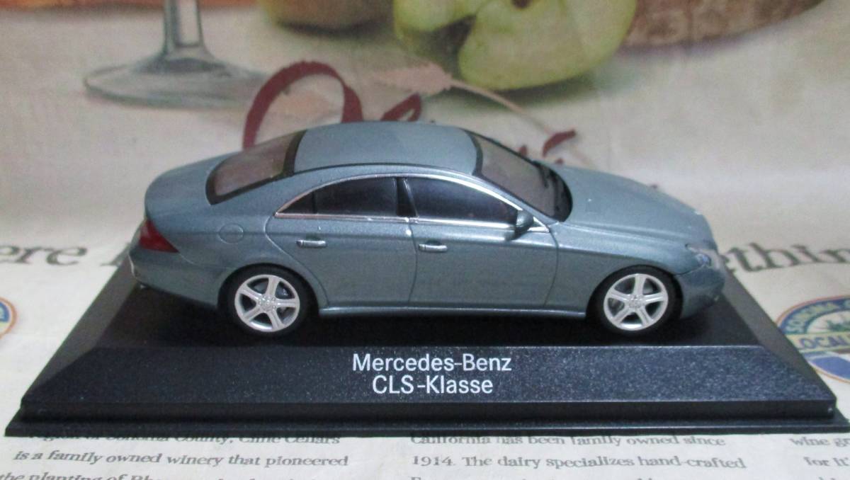 ★ディーラー限定*Minichamps PMA*1/43*Mercedes-Benz CLS C219 2004 パーライトグレー*ベンツ_画像6