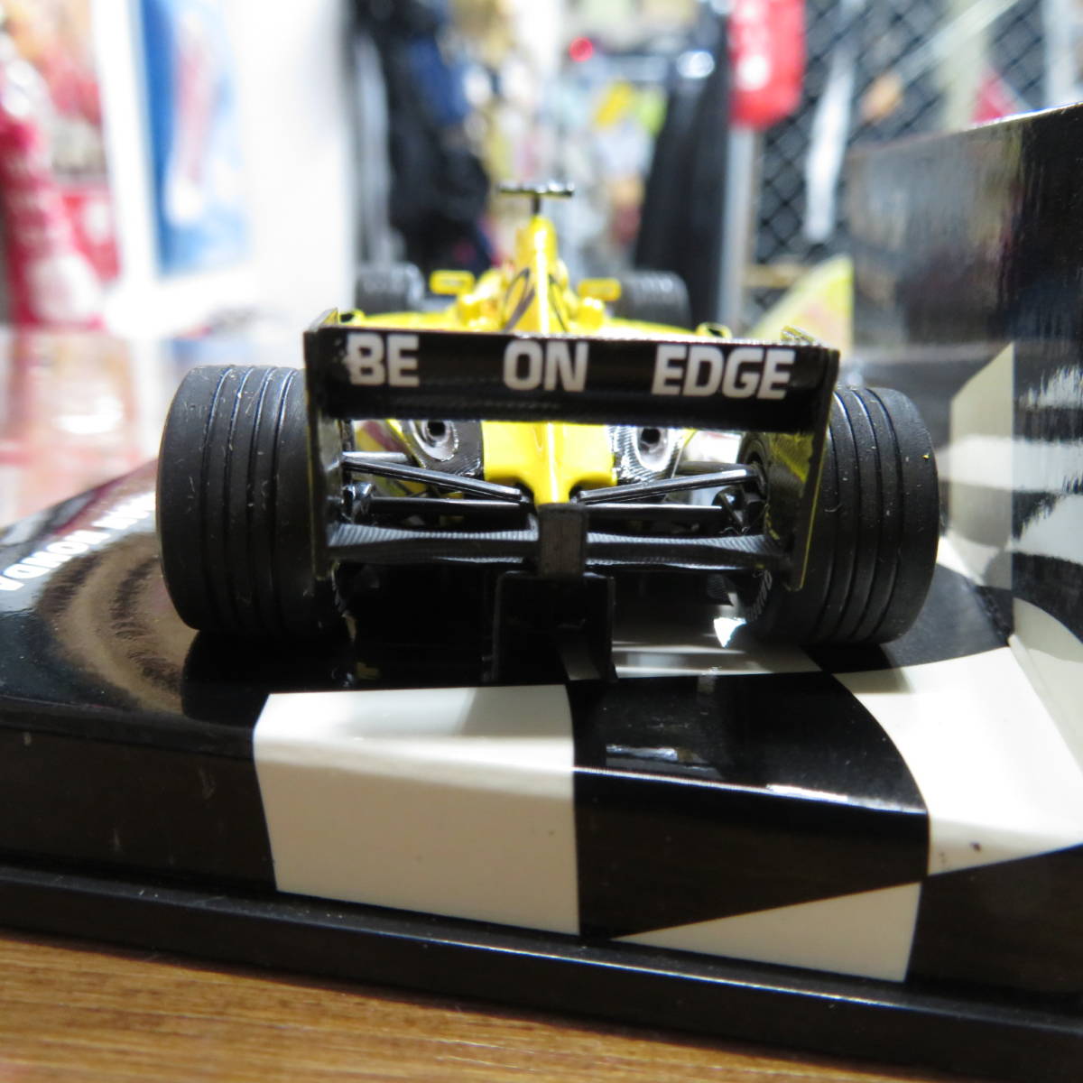 ミニチャンプス JORDAN HONDA EJ12 T.SATO 2002 1/43 佐藤琢磨_画像4