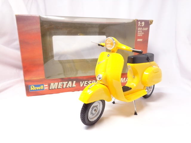 Revell 08880 VESPA 125 PRIMAVERA レベル ベスパ 125 プリマヴェーラ 1/9 （箱付）送料別_画像1