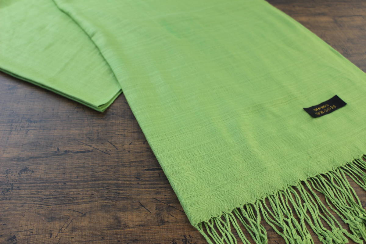 新品【シルク100% SILK】無地 ライムグリーン LIME GREEN 緑 Plain 大判 ストール 訳あり_画像3