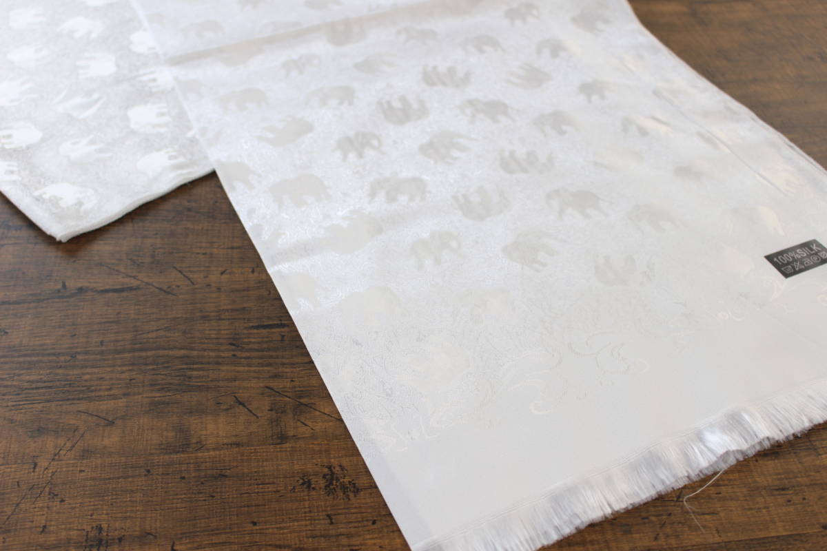 新品【シルク100% SILK】エレファント柄 象柄 ホワイト 白 WHITE 大判 ストール/スカーフ_画像3