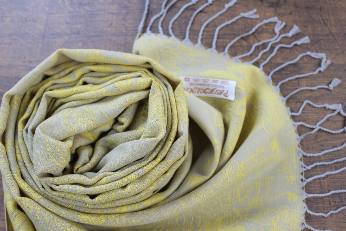 新品【パシュミナ Pashmina】BIGフラワー柄 華柄 イエロー系シルバーグレー 大判 ストール カシミア100% Cashmere 訳あり_画像2