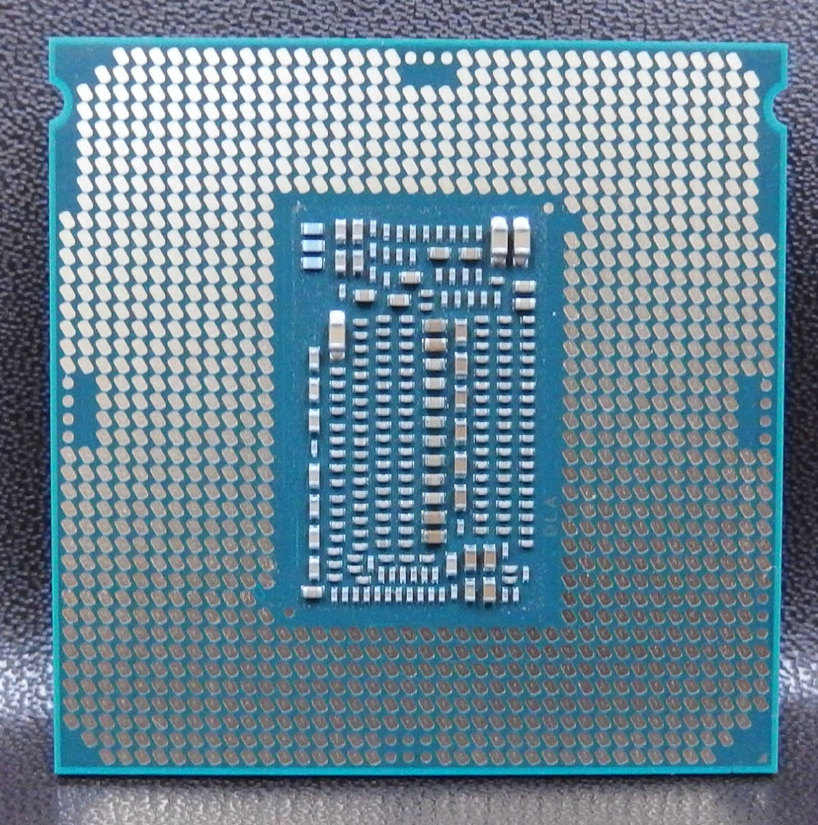 cpu779 INTEL CORE i5-9400 SRG0Y 2.90GHz/LGA1151 中古動作品_画像2