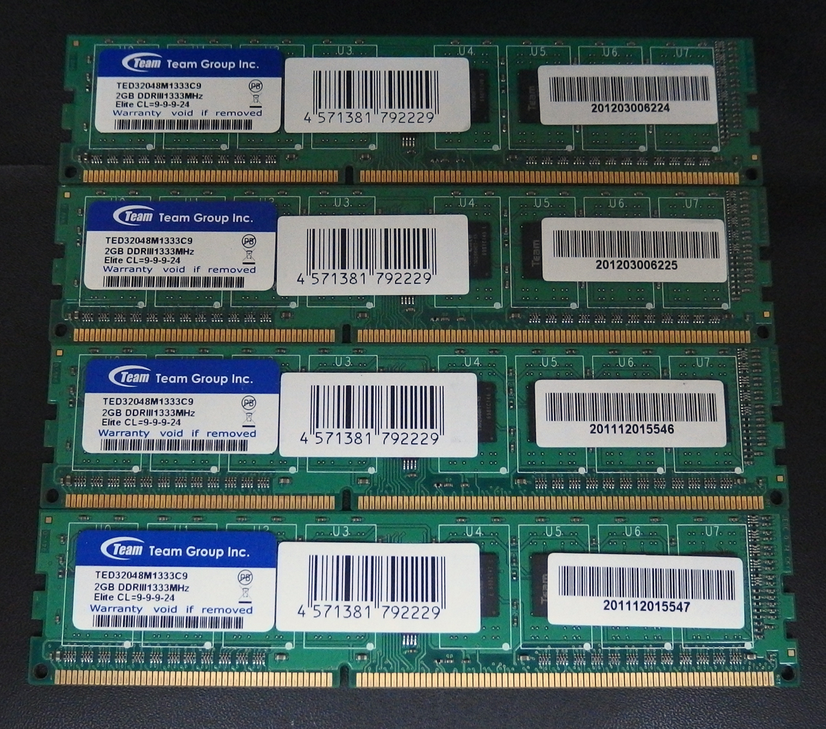 mem214 Team 2GB×4枚=8GB DDR3/PC3-10600 中古品_画像1