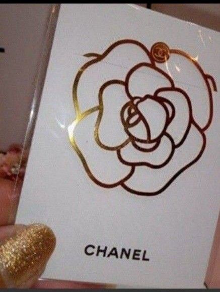 【CHANEL】☆新品未使用未開封非売品　★シャネル　カメリア型　&　BOOK MARK5個セット(CHANELショッパー付)