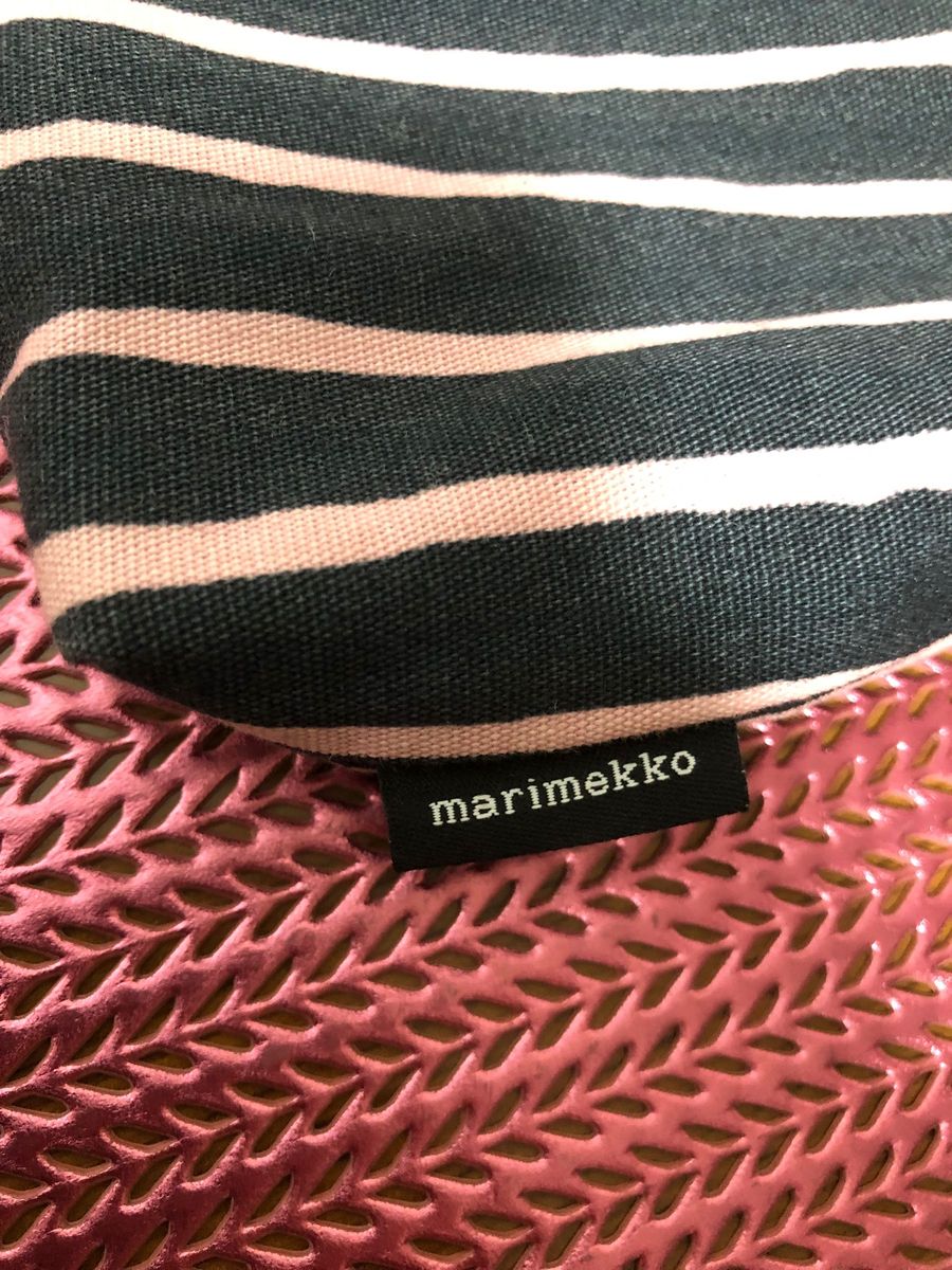 新品未使用 marimekko マリメッコ ピッコロ がま口ポシェット 斜め掛けショルダー