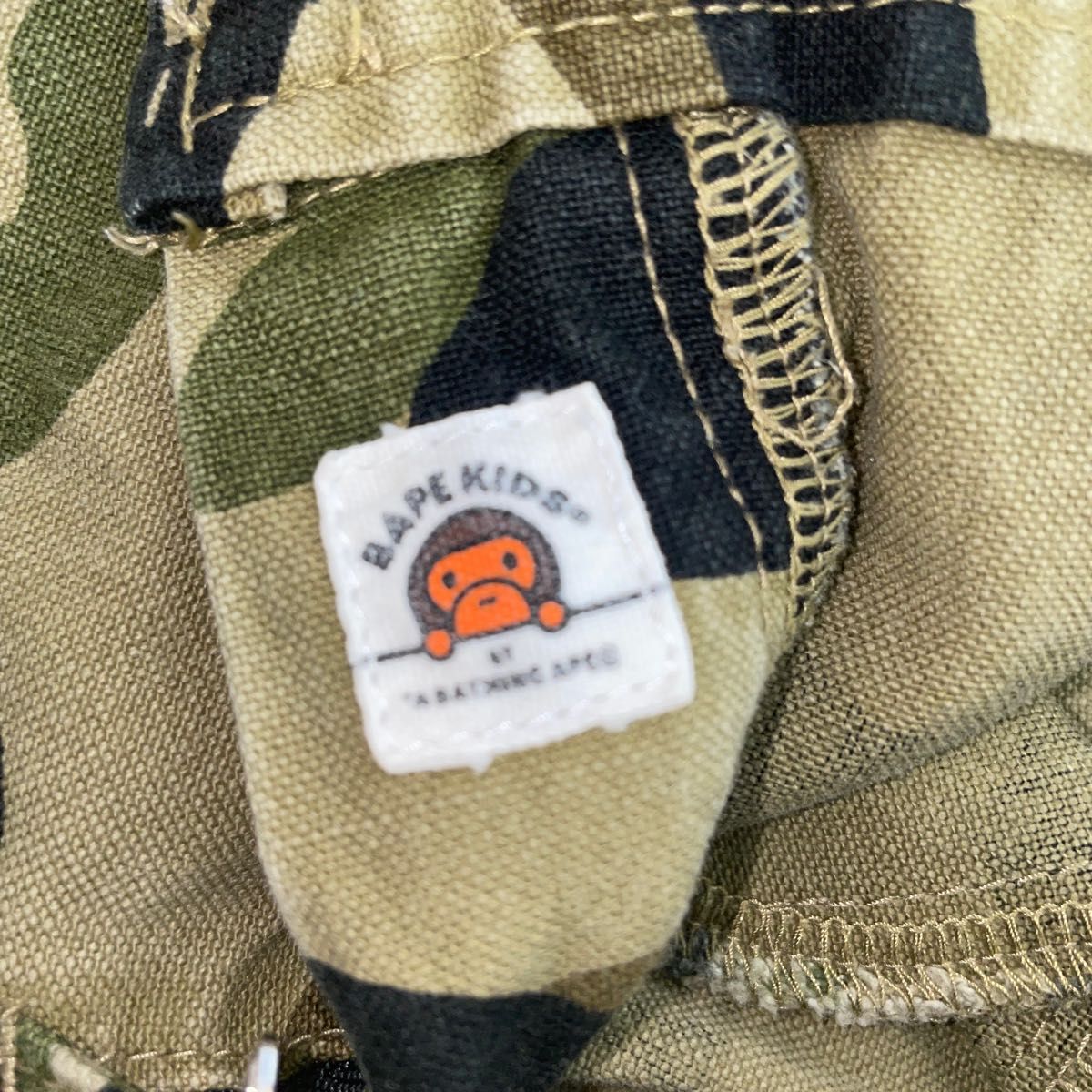 BAPE KIDS ベイプ ゴリラ 迷彩柄 ショートパンツ 100cm カモフラ BAPE KIDS ベイプ ゴリラ 迷彩柄 ショートパンツ 100cm カモフラ