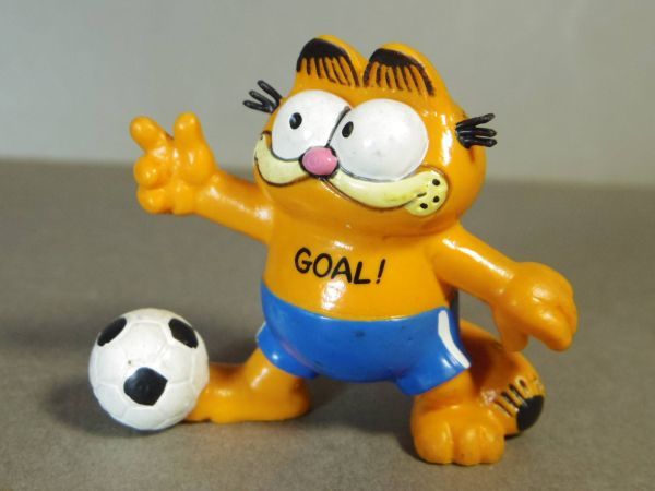 Garfield ガーフィールド PVCフィギュア サッカー BULLYLAND_画像1