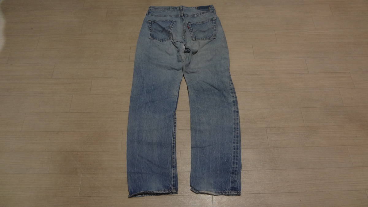 W31inch★82年USA製Levi's501☆赤耳★ヴィンテージデニム★リーバイス★オリジナル★釦裏524★ジーンズ★vintage_画像3