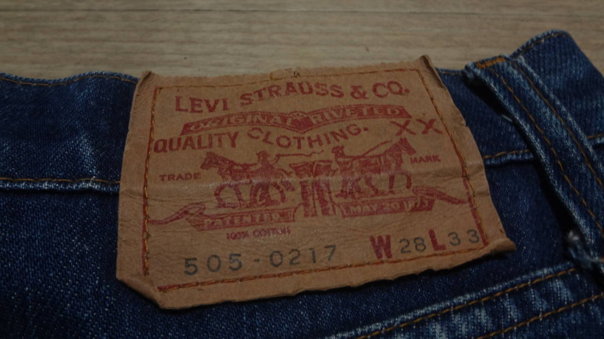 送料230円★美品W28inch★Levi's505-0217☆リーバイス★スリムテーパードストレートデニム★ジーンズ★濃紺★カットオフ_画像6