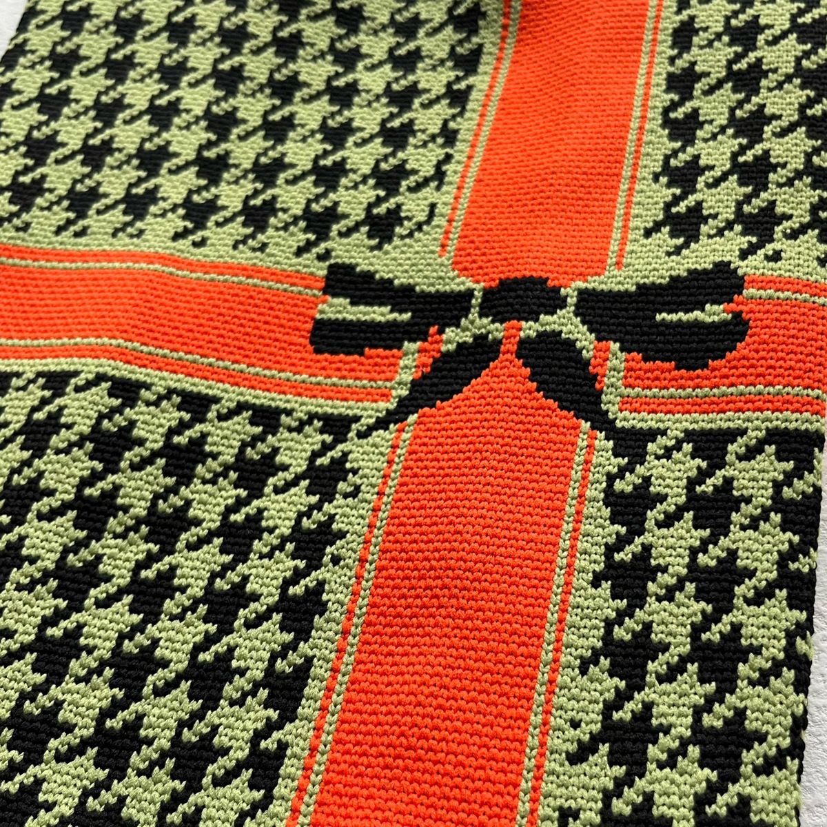 リボン 千鳥格子 ポーチ クラッチバッグ 手持ちバッグ お弁当袋 女性 最新 可愛い ハンドバッグ 韓国 編みバッグ