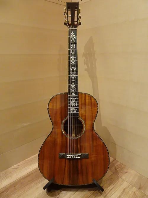 Del alma Guitas model 000 Koa