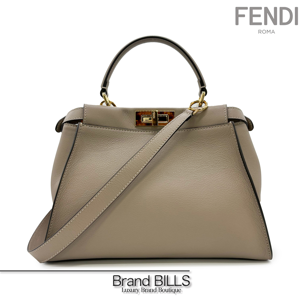 Yahoo!オークション - 未使用品 FENDI フェンディ ピーカブー