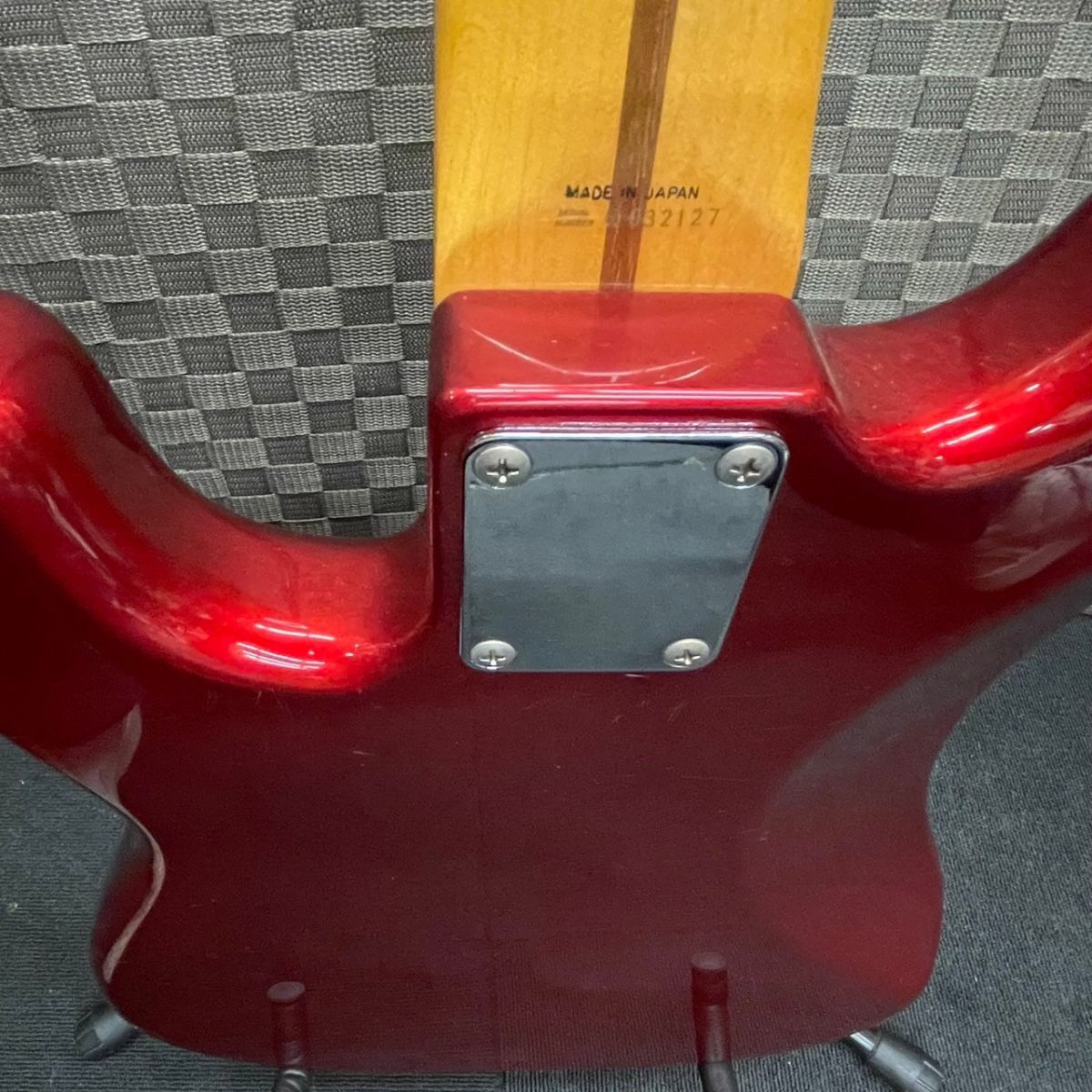 H844-O37-856 Fender フェンダー Precision Bass プレシジョンベース 日本製 Q032127 エレキベース 音出しOK ①_画像4