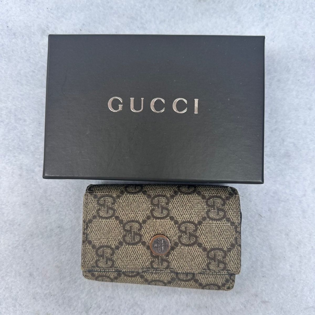 H683-D2-253 ◎ GUCCI グッチ 115063.2184 GG柄 キーケース 6連 ブラウン系 箱付き 約縦6×横9×マチ1cm ②_画像1