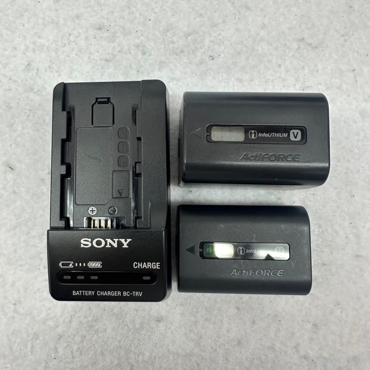 H681-O33-1485 SONY ソニー HDR-CX670 ビデオカメラ Handycam ハンディカム ホワイト 2015年製 バッテリー/充電器付き 通電OK ②_画像10