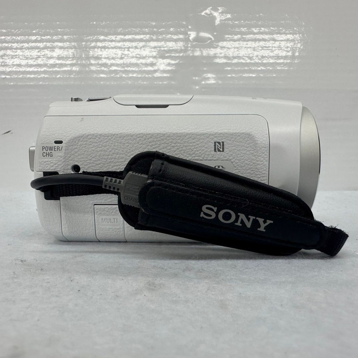 H681-O33-1485 SONY ソニー HDR-CX670 ビデオカメラ Handycam ハンディカム ホワイト 2015年製 バッテリー/充電器付き 通電OK ②_画像4