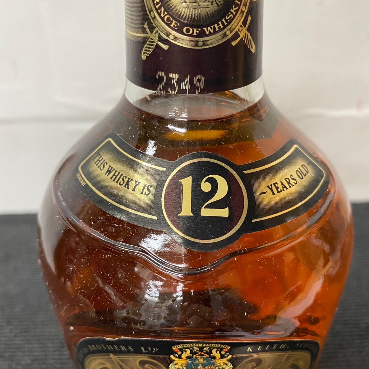 H535-C4-757 CHIVAS REGAL シーバスリーガル 12年/ウィスキー スコッチ/700ml 40% 箱付 未開栓 ⑤_画像4