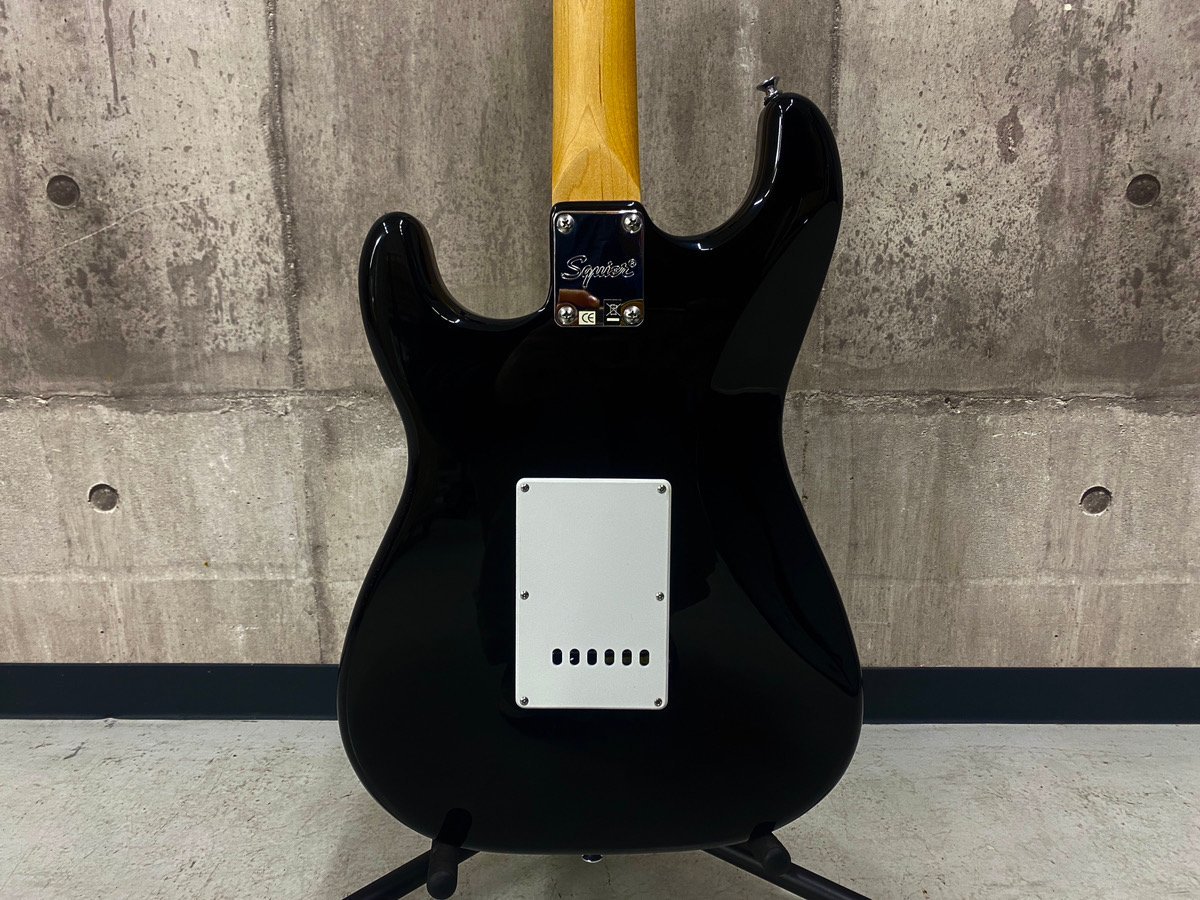 Y-11031 Squier by Fender エレキギター ストラトキャスター ソフトケース付き スクワイア ブラック 直接引取可能 インボイス制度対応_画像5