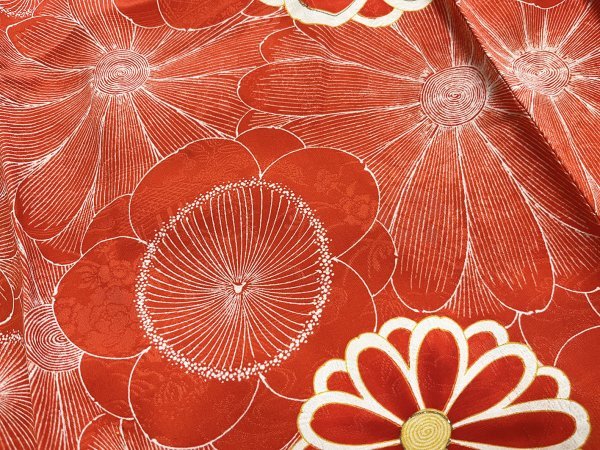 KIRUKIRU アンティーク 着物 正絹 身丈155.5cm オレンジに梅柄 和花 大柄 レトロ 大正ロマン リメイク 和裁 素材 材料_画像9
