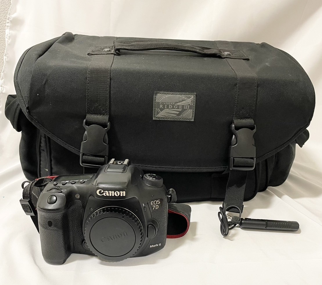 1円~ CANON デジタル一眼カメラ EOS 70D ダブルズームキット 1円~ CANON デジタル一眼カメラ EOS 70D ダブルズームキット
